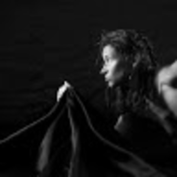 Meet your Posher, Janicka - Picture 1 of 1